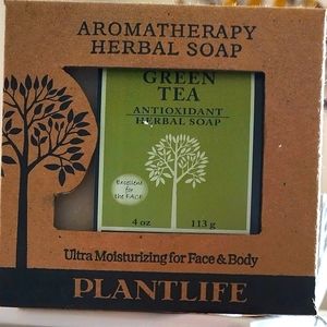 NEW* AROMATHERAPY HERBAL SOAP